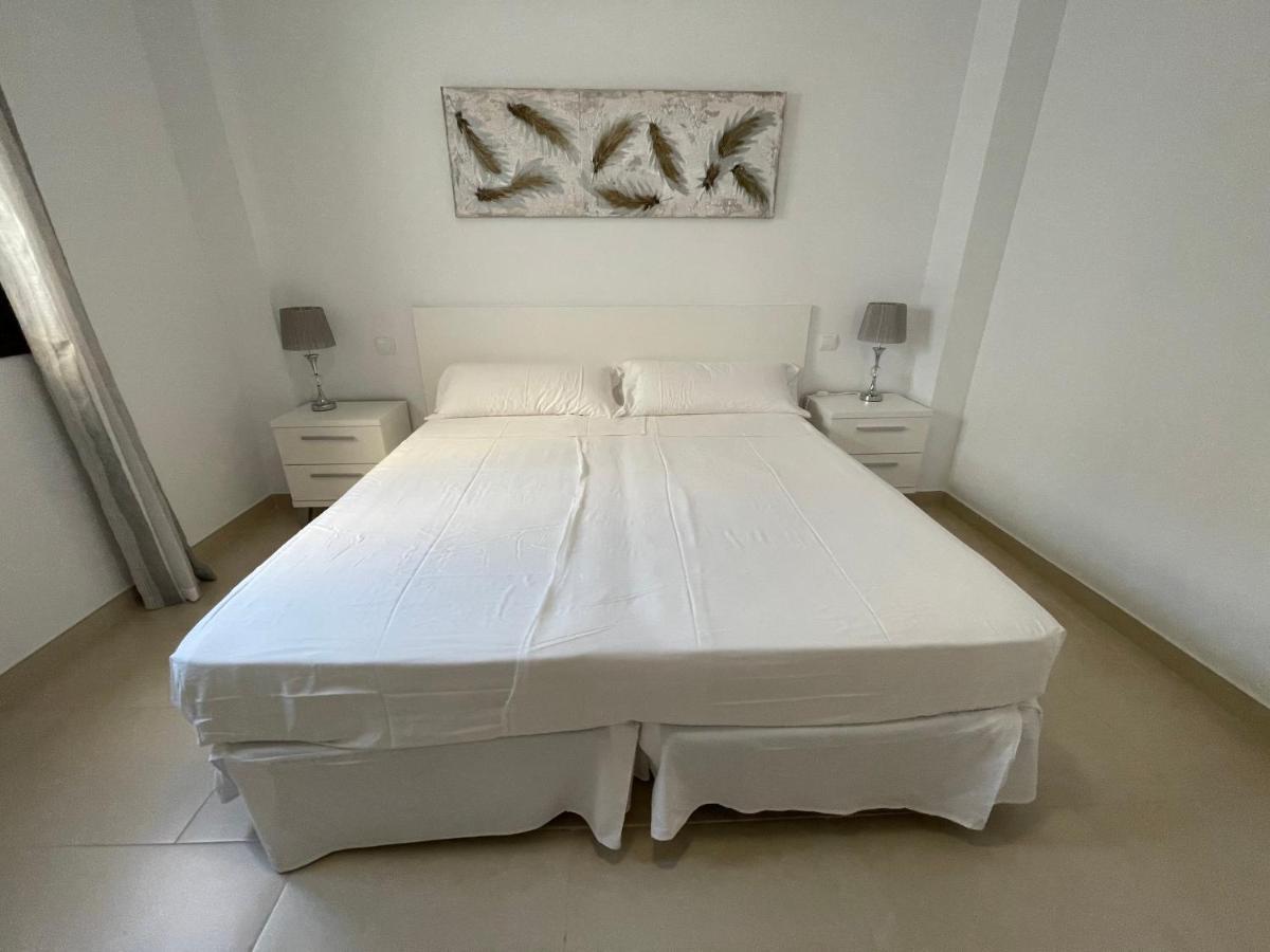 Royal Suites Estepona By Croma Bagian luar foto